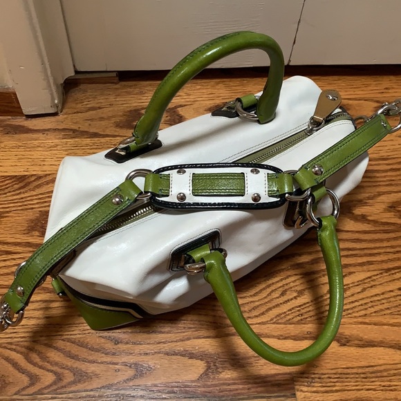 Rare Authentic Coach Handbag! - Picture 3 of 12